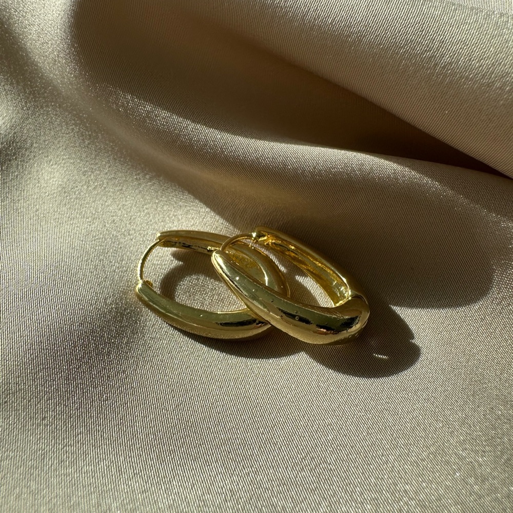 【Jayleen】Metallic Hoop Daily Metal Earrings